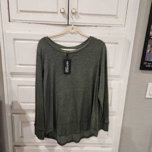 Sale! Brand New Tunic - Picture 2 of 3
